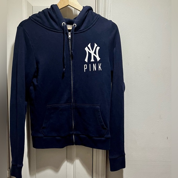 PINK VS sequins Yankees sweatshirt with hoodie - Picture 2 of 11